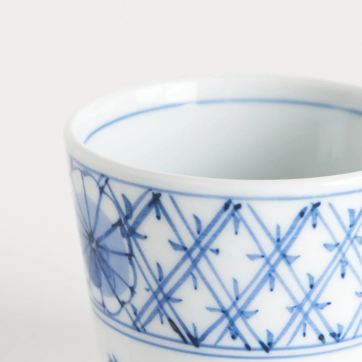 Chrysanthemum Lattice Small Condiment Bowl