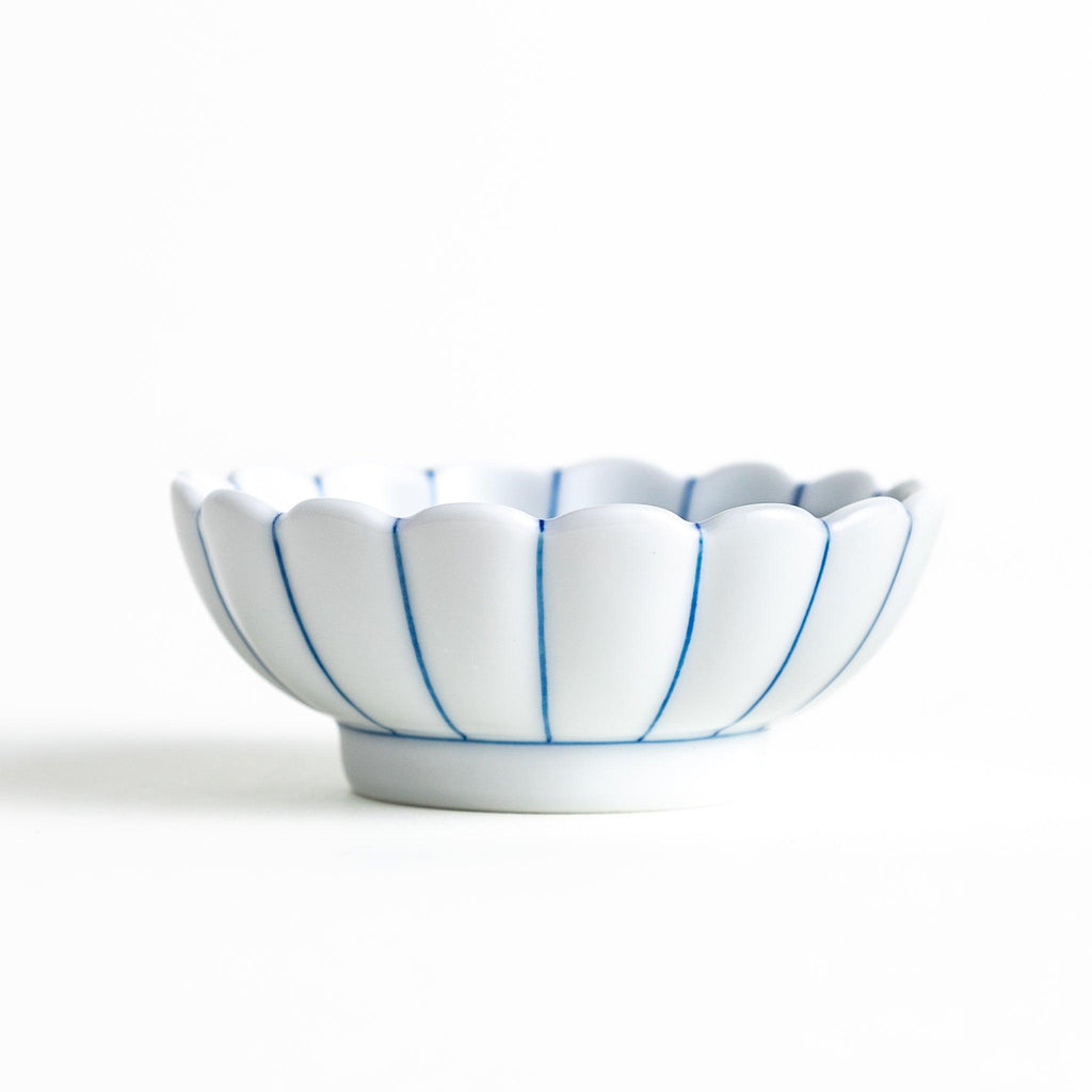 Chrysanthemum Wave Condiment Bowl