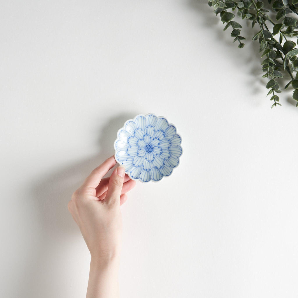 Petal Pattern Sauce Dish